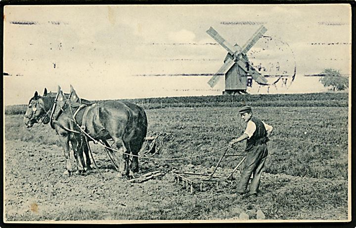 Stubmølle og bonde med hestespand. Serie 356/6.