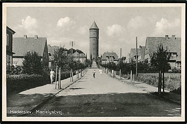 Haderslev, Marielystvej med vandtårn. Stenders Haderslev no. 64.