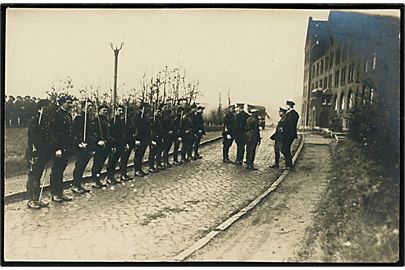 Genforening. Franske CIS-styrker 22e Bataillon de Chasseurs Alpins ved Sønderborg Kaserne 1920. Fotokort u/no.