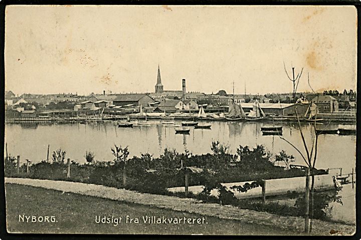 Nyborg, udsigt fra villakvarteret. U/no. Frankeret med 5 øre Fr. VIII annulleret med stjernestempel LAMDRUP og sidestemplet bureau Nyborg - Faaborg T.39 d. 17.10.1907 til København.