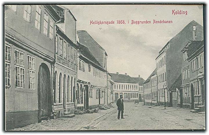 Helligkorsgade 1868. I baggrunden Rendebanen i Kolding. 