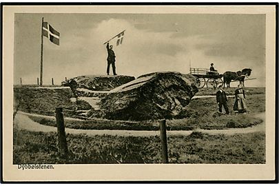 Dybbølstenen med mand med Dannebrog. Fr. Biehl. 