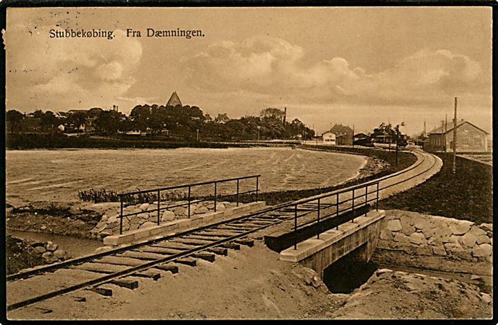 Stubbekøbing. Jernbane stationen set fra Dæmningen. Niels Bruuns u/no. 