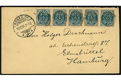 4 øre Tofarvet omv. rm. i single og to parstykker på brev annulleret med stjernestempel KORNERUP og sidestemplet brotype Ia Roskilde d. 10.10.1896 til digter og kunstmaler Holger Drachmann i Elmsbüttel pr. Hamburg, Tyskland. Holger Drachmann (1846-1906), kunstmaler og forfatter, opholdt sig i flere perioder i Hamburg.