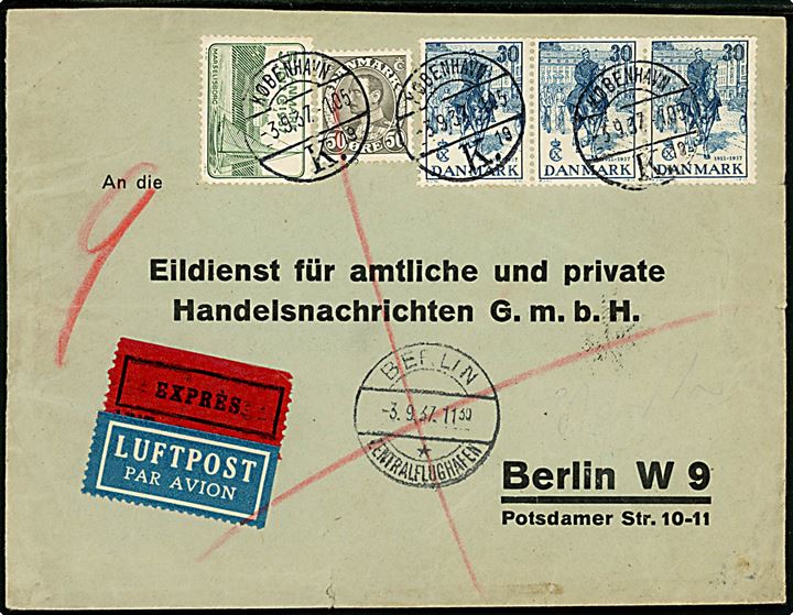 5 øre, 30 øre (3) Regentjubilæum og 50 øre Chr. X på 145 øre frankeret luftpost ekspresbrev fra København d. 3.9.1937 til Berlin, Tyskland. Transit stemplet Berlin Zentralflughafen d. 3.9.1937 med spor efter befordring med rørpost til Berlin W9. Nusset.