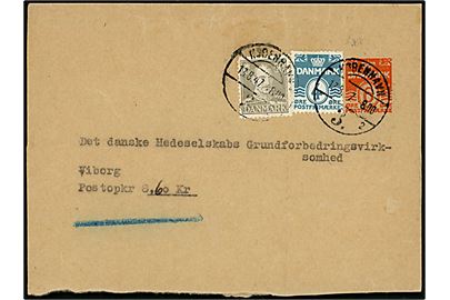 6 øre helsagskorsbånd opfrankeret med 4 øre Bølgelinie og 50 øre Chr. X sendt med postopkrævning fra København d. 13.8.1947 til Viborg.