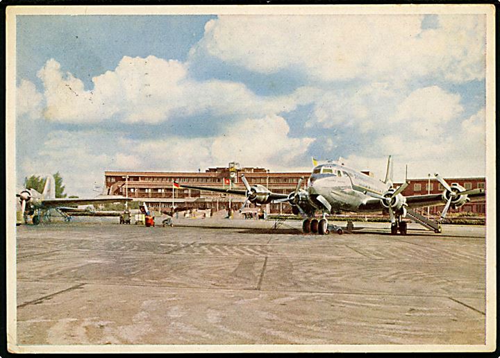 Douglas DC-6 fra SAS i Hamburg Flughafen. 