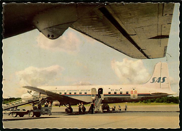 Douglas DC-6 OY-KLY Alf Viking fra SAS i Bromma lufthavn, Sverige. No. A2707.