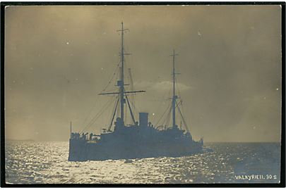 Valkyrien, krydser i aftenlys. Fotograf H. A. Ebbesen, Aarhus no. 302.