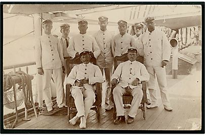 Viking, skoleskib, officerer i tropeuniformer. Fotokort u/no. anvendt fra Port Pirie, South Australien 1909.