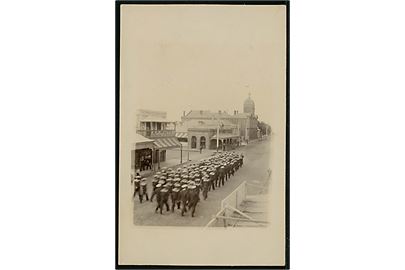 Viking, skoleskib. Elever på udflugt i Port Pirie, South Australia ca. 1909. Fotokort u/no.