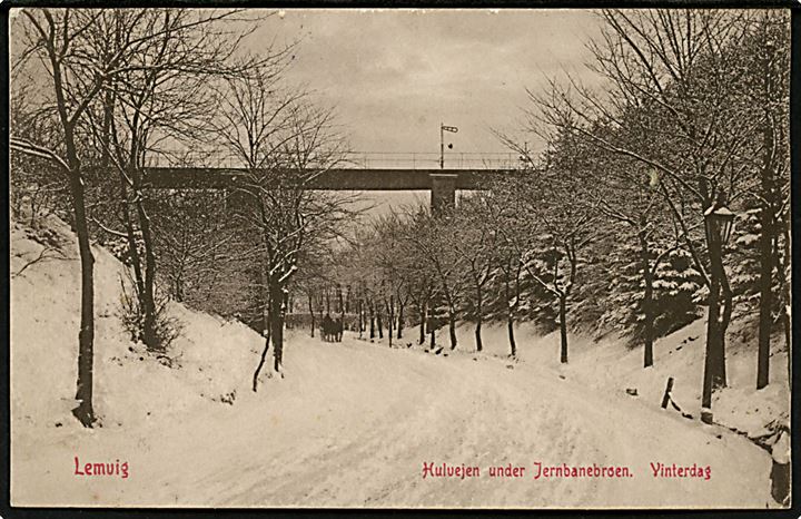 Lemvig, Hulvejen med jernbanebro på vinterdag. Warburg u/no.