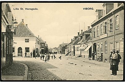 Viborg, Lille St. Hansgade med militærvagt. U/no.