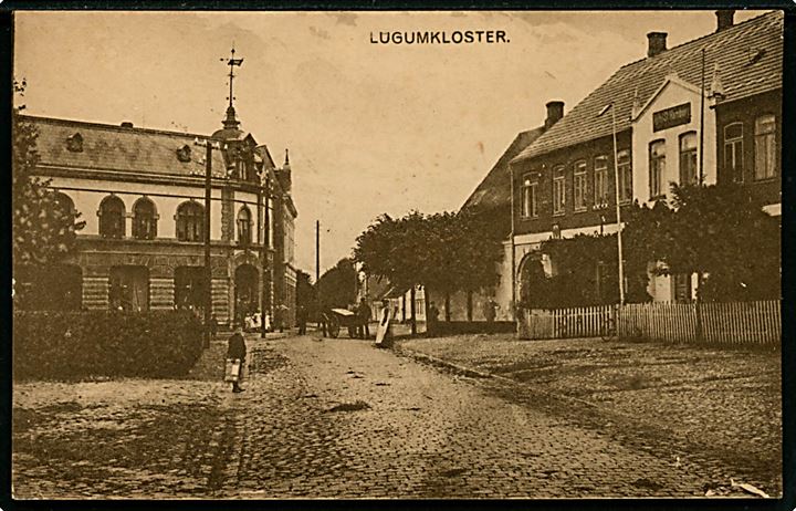 Løgumkloster. Gadeparti fra. No. 20.