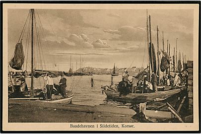 Korsør, bådehavnen i sildetiden med fiskefartøjer. H. P. Jensen no. 1421/4