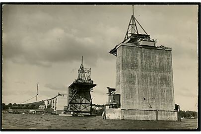 Lillebæltsbroen under bygning. H. J. Føge u/no.