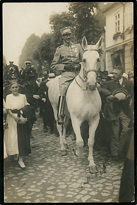 Genforening. Kong Chr. X krydser grænsen ved Frederikshøj d. 10.7.1920. U/no.