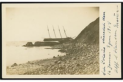 Polaris, 4-mastet skonnert, Pacific Shipping Co., San Francisco strandet ved Duxbury Reef, Bolinas Point, California d. 16.1.1914. Skibets fører var den danske Master Alff S. Hansen. Fotokort u/no.