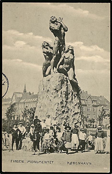 Købh., Finsen monumentet i Amorparken med hj. af Blegdamsvej og Fredensgade i baggrunden. D.L.C. no. 948. 