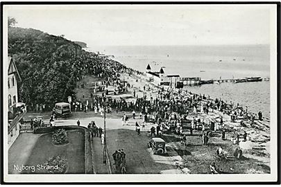 Nyborg Strand, med Bus, Taxa og mange besøgende. Stenders no. 74315.