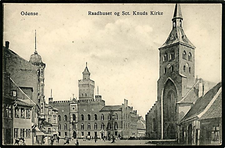 Odense, Raadhus og Sct. Knuds kirke. Det amerikanske Depot u/no.