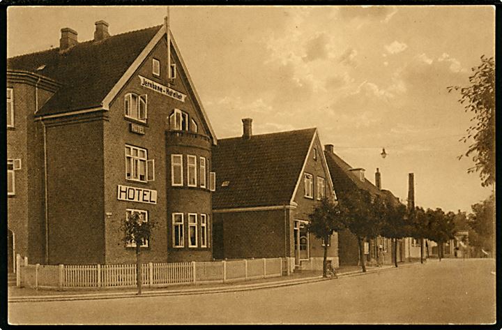 Vordingborg. Boulevarden med Jernbane Hotellet. H. Svale no. 42 y. 