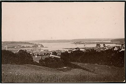 Svendborg, udsigt fra Ovines Høj. Fotografi 9x14 cm.