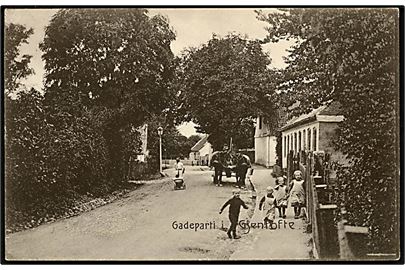 Gentofte, gadeparti. Gjentofte Boghandel no. 4721.