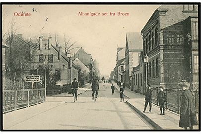 Odense, Albanigade set fra broen. w. & M. no. 300.