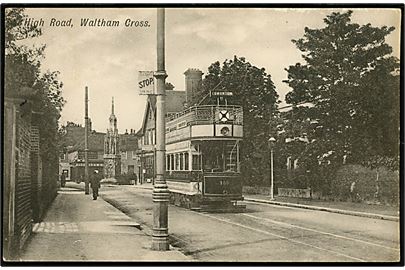 England, Waltham Cross, High Road med sporvogn no. 159.