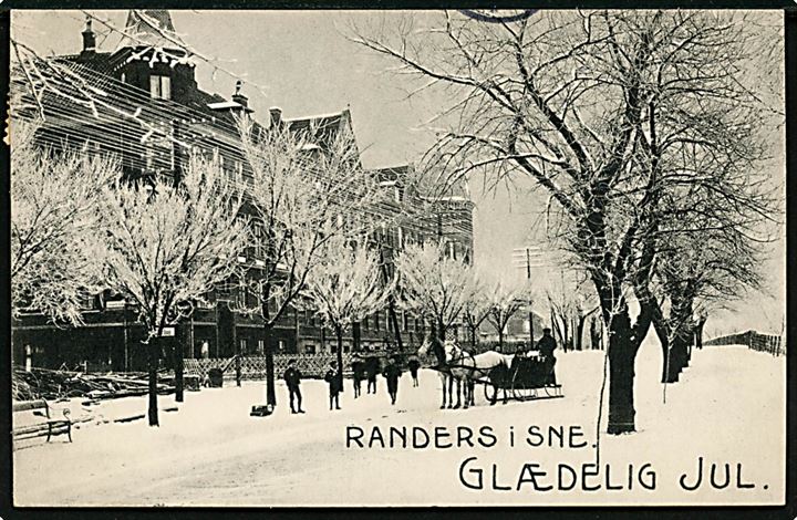 Randers, gadeparti i sne. Glædelig Jul. E. Nielsen no. 12141.