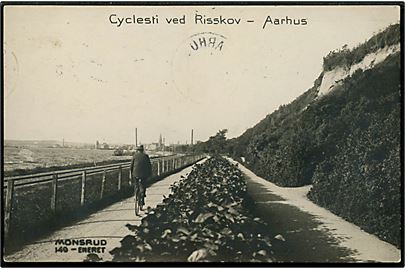 Risskov. Cykelstien til Aarhus. Fotokort Monsrud no. 149.