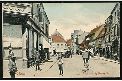 Odense, Fisketorvet og Nørregade. Warburgs Kunstforlag no. 368.