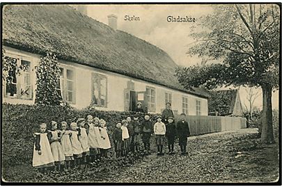 Gladsakse. Skolen. Peter Alstrup no. 8908.