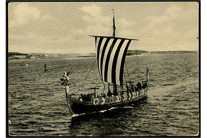 Vikingeskibet Hugin som sejlede til England i 1949. Kjær-Madsen no. 6175.