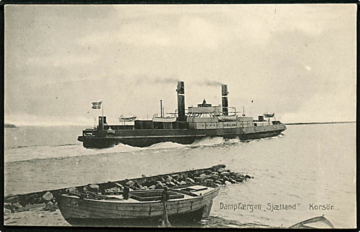 Sjælland, S/S, DSB jernbanefærge på Storebælt forlader Korsør. N. Zachariassen no. 16.