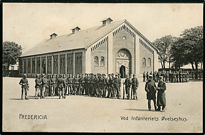 Fredericia. Ved Infanteriets Øvelseshus. Banegaards Kiosken no. 1719.