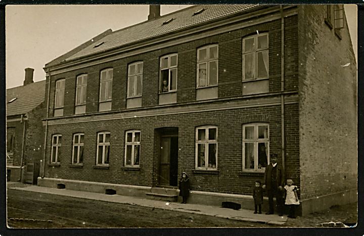 Holstebro, Fredericiagade 10. Fotokort u/no.