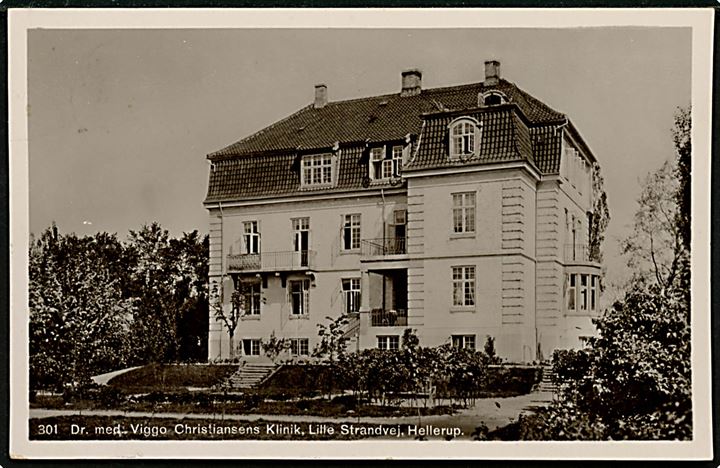 Hellerup. Dr. med Viggo Christensens Klinik på Lille Strandvej. Fotokort L. Tilling no. 301.