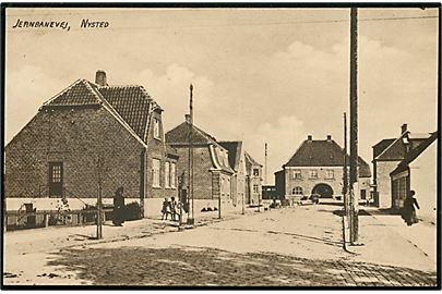 Nysted. Jernbanevej med stationen. E. Ross Svenningsen u/no. 