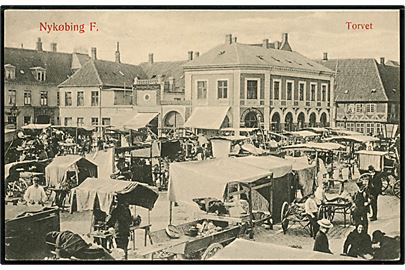 Nykøbing Falster. Torvet på en markedsdag. W. & M. no. 372.