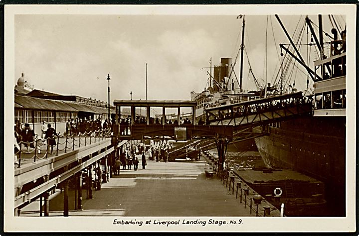 England, Liverpool, Landing Stage no. 9.