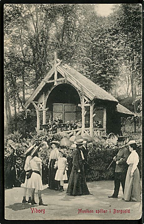 Viborg. Musiken spiller i Borgvold. Warburgs Kunstforlag no. 3358.