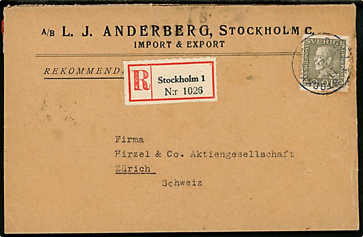 50 öre Gustaf single på anbefalet brev fra firma L. J. Anderberg i Stockholm d. 29.10.1940 til Zürich, Schweiz. Åbnet af svensk censur med stempel og fortrykt banderole Granskad enlig Kungl. Maj:ts förordnande. og laksegl PCA 1 *** (= Postcensuranstalt 1 i Stockholm). Ank.stemplet i Zürich d. 2.11.1940.