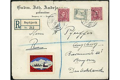 5 aur Gullfoss, 40 aur Chr. X (2), samt Thorvaldsen-forening Julemærke 1932, på 85 aur frankeret anbefalet brev fra Reykjavik d. 12.12.1932 til Augsburg, Bayern, Tyskland.