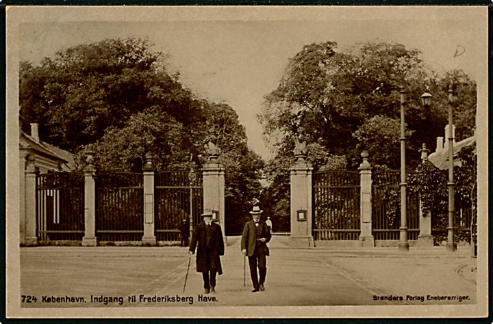 10 øre Chr. X på brevkort (Købh., Indg. til Frederiksberg have, Stenders no. 724) fra Kjøbenhavn d. 17.9.1920 til Bangkok, Siam. Interessant takst, hvor det er 5 øre billigere at sendt brevkort til udlandet end indlands. God destination.