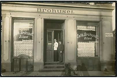 Købh, Aaboulevard 78 hj. Bülowsvej, Café Brohuset telefon 6914. Fotokort u/no.