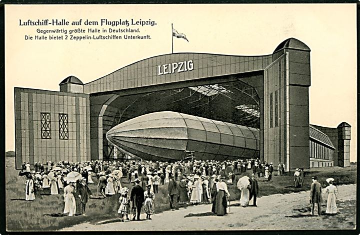 Zeppelin luftskib i hangar i Leipzig. L. Glaser no. 4904.