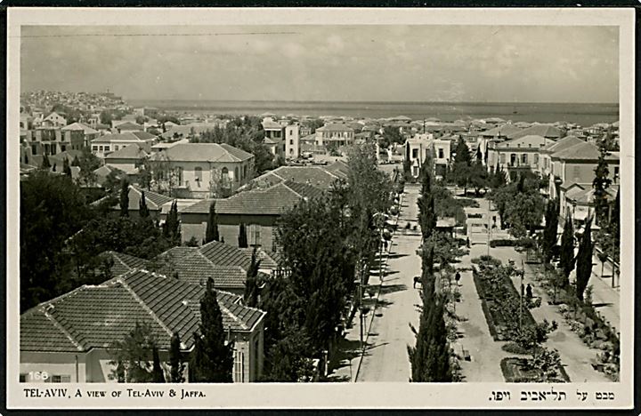 10 øre Bølgelinie på brevkort (Gadeparti fra Tel-Aviv) med kort besked på hebræisk annulleret med brotype IIIb Firhøj d. 15.9.1928 til den jødiske personlighed Julius Margolinsky i København.