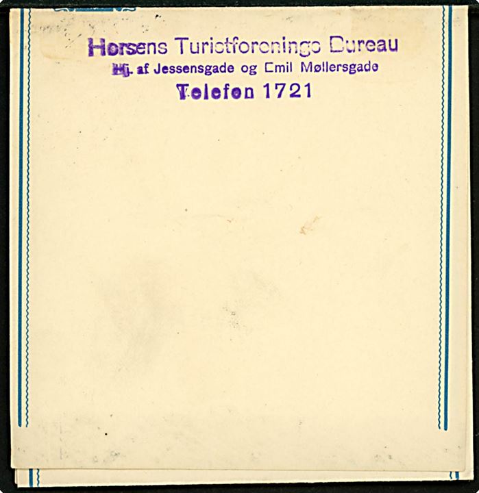 4 øre helsagskorsbånd (fabr. 57-H) med 3-kantet mærkat fra Horsens Turistforening sendt som lokal tryksag i Horsens d. 29.6.1937. Dekorativ.